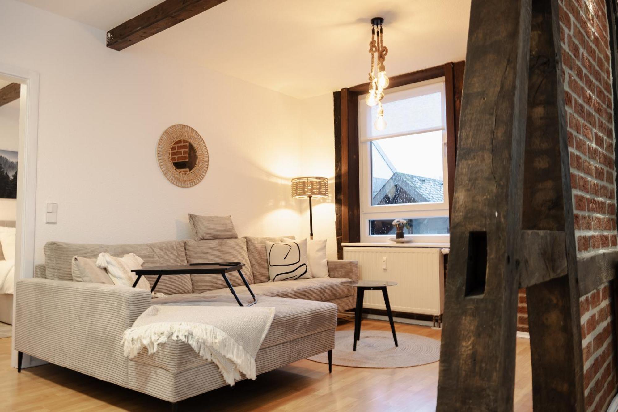 Jasta Homes Altstadt, Zentral, Ueberdachter Parkplatz, Netflix, Vollausstattung, Loft, Modern Und Komfort Хамелн Екстериор снимка